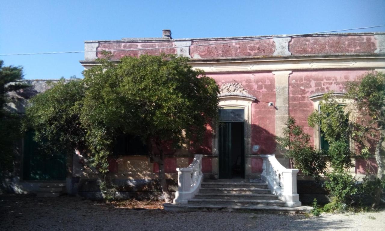 I Fichi Bianchi Bed & Breakfast Cutrofiano Eksteriør bilde