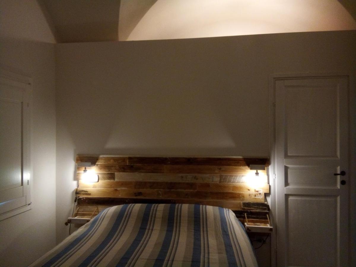 I Fichi Bianchi Bed & Breakfast Cutrofiano Eksteriør bilde